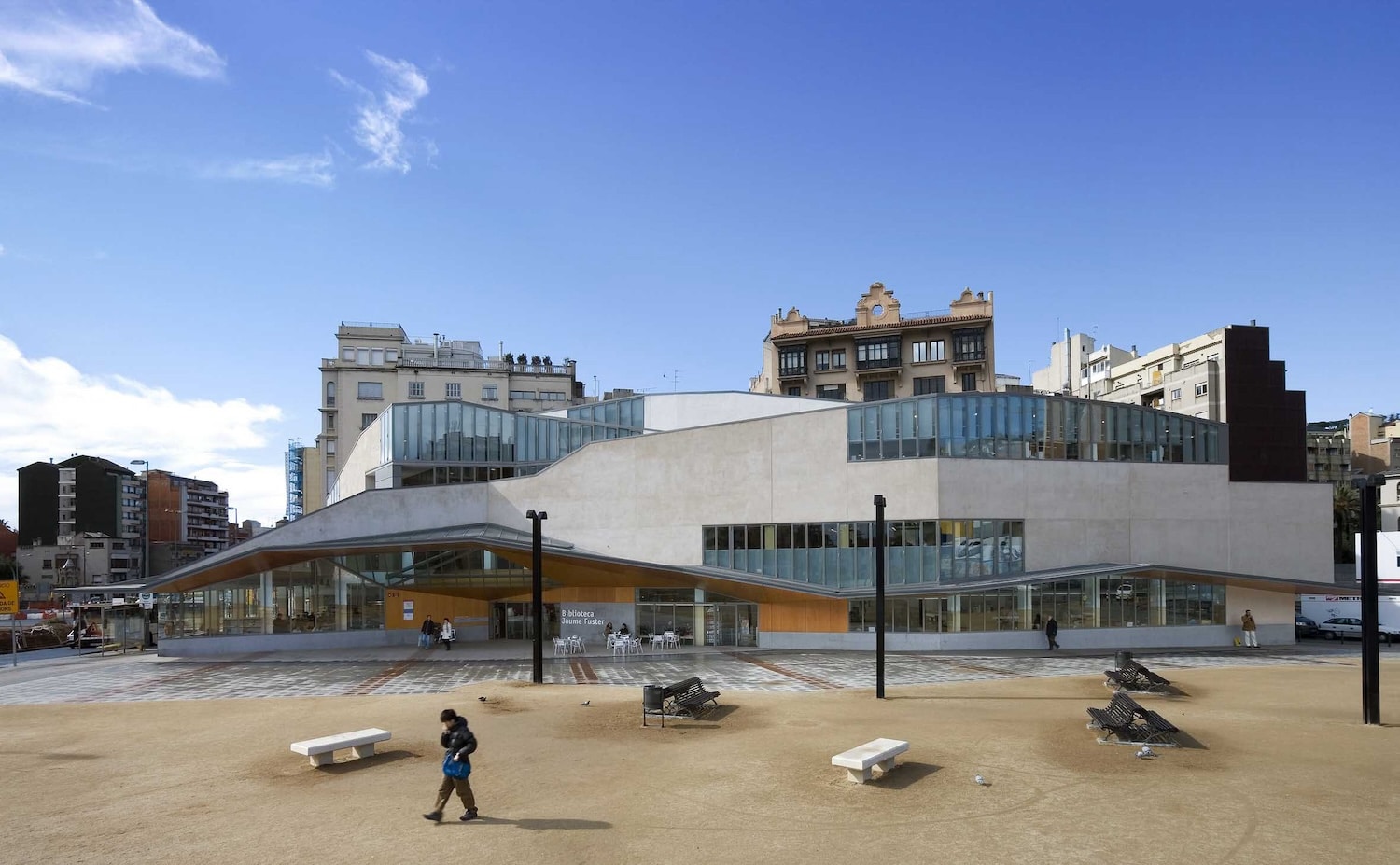 Josep-Llinas-Biblioteca-Jaume-Fuster-(1)