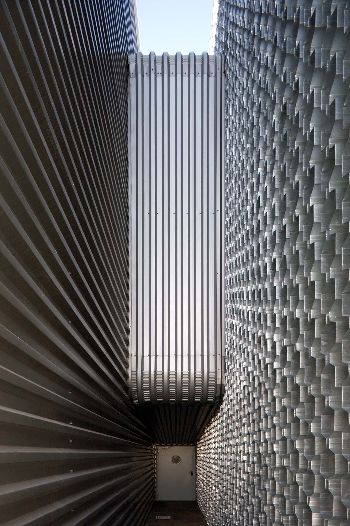 menos e mais inapal metal (1)